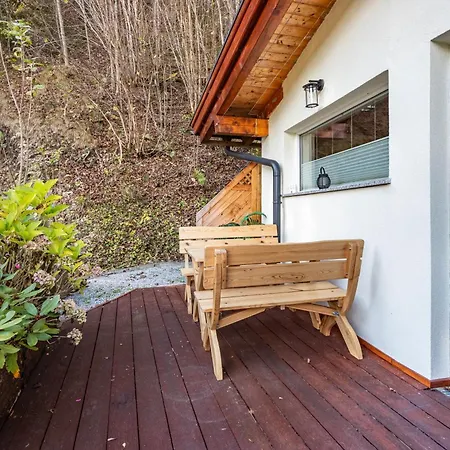 Apartment Petra 3 *